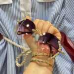 گوچی کنار نگین هایلایت بنفش