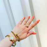 دستبند میخی طلایی