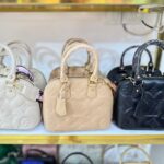 کیف لوییزویتون هلالی