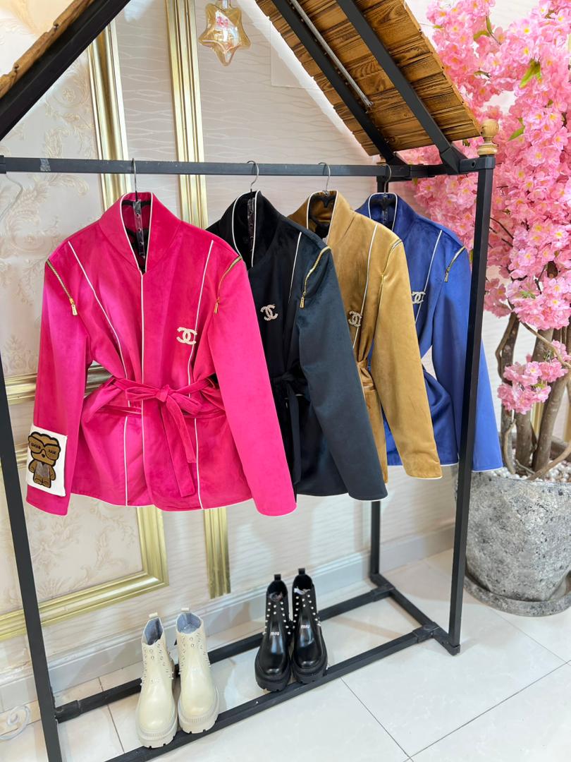 IMG-20251116-WA0144 پالتو مخمل ابریشم ضخیم45586 - Image 1